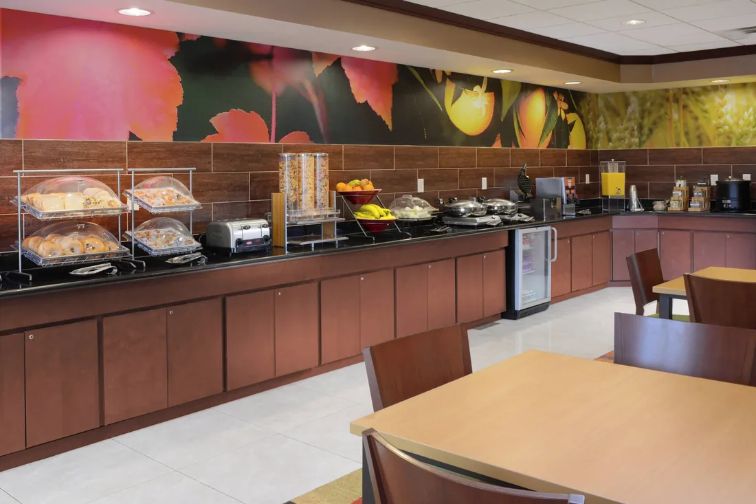 Breakfast — Fairfield Inn & Suites Dallas Plano/The Colony